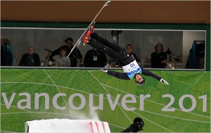 Алексей Гришин в воздухе. Фото Odd Andersen/Associated Press