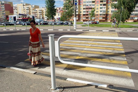 Самый необычный пешеходный переход в Беларуси находится в Витебске. Фото Сергея Серебро