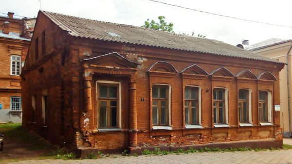 Дом №7 на улице Чехова в Витебске, построенный купцом Шнером Шлёмовлым Смолянским в 1902 году. Фото ngi.gki.gov.by