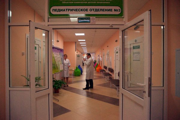 Внутри центральной городской поликлиники Витебска. Фото Сергея Серебро