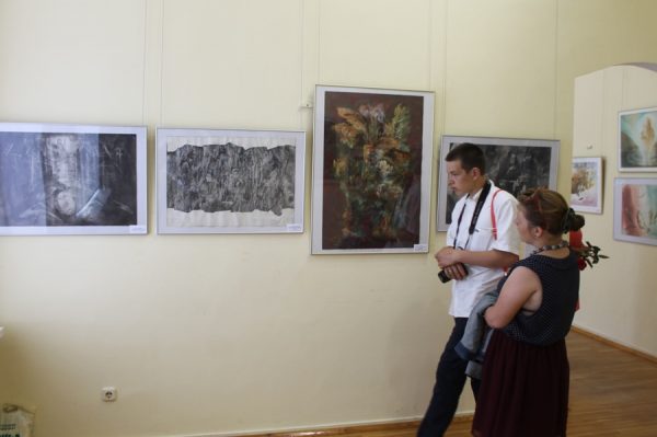 Выставка художника Владимира Рынкевича  «Зямное и Нябеснае» открылась в Витебске