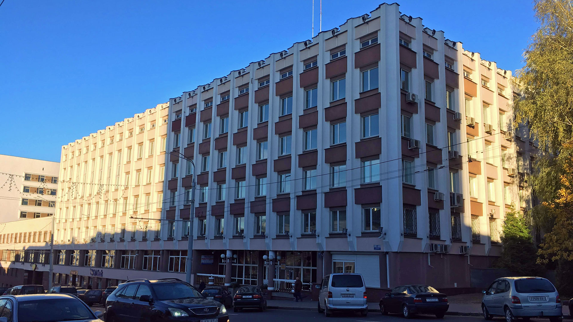 Бывшее здание обласного управления Национального банка на улице Ленина в Витебске (дом №17). Фото Сергея Серебро
