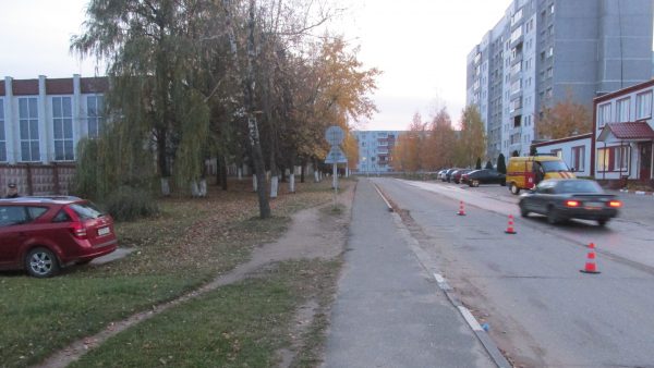 В Новолукомле 84-пенсионерку на тротуаре сбил автомобиль. Фото ГАИ