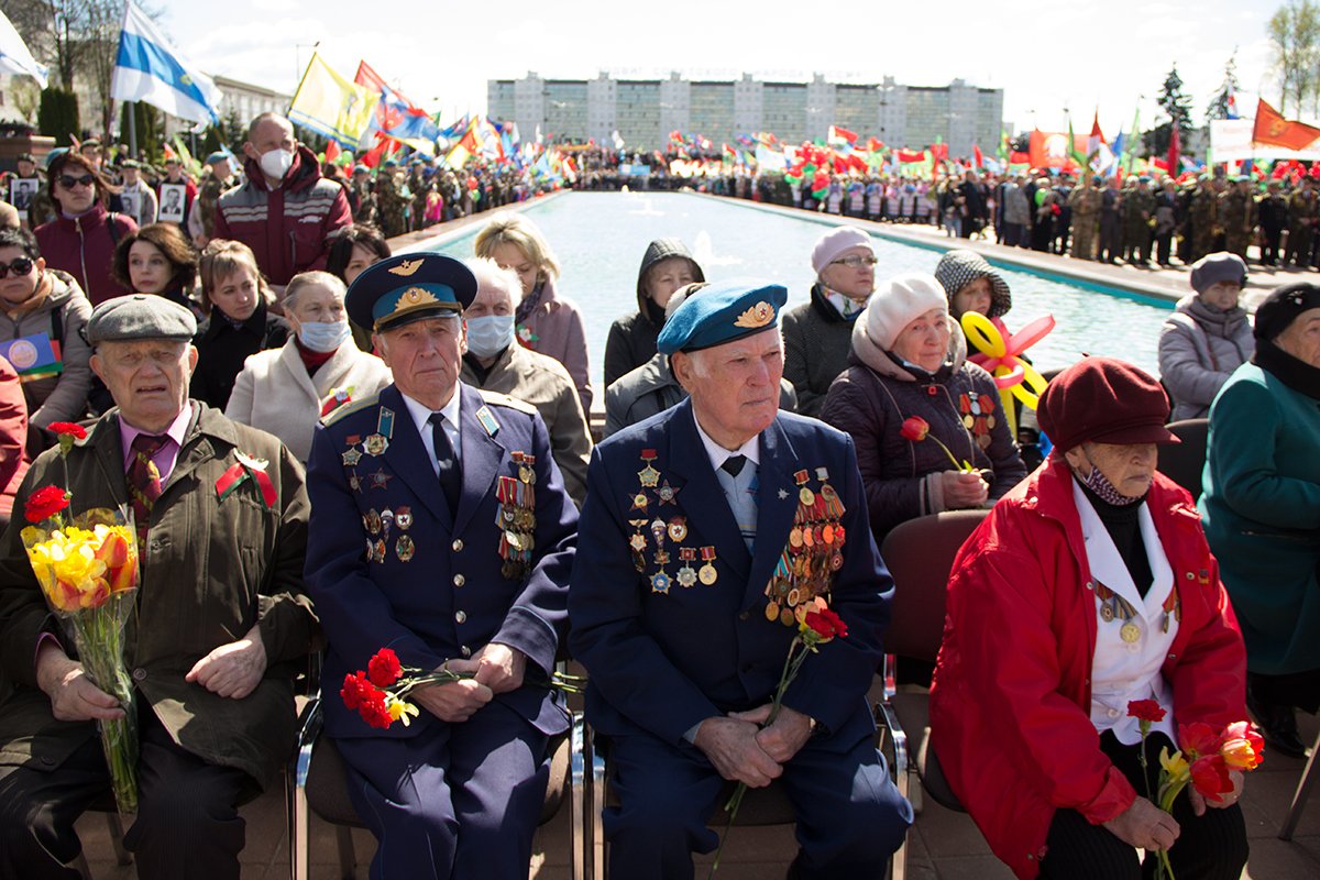 Шествие на День Победы в Витебске. Фото Игоря Матвеева