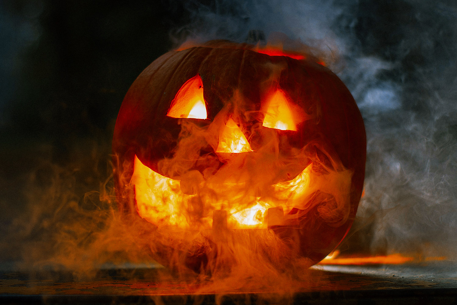 Фонарь из тыквы для Хэллоуина. Фото pixabay,com
